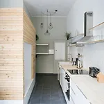 Modern Design Apartment *